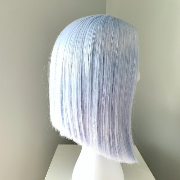 NEW Ice Blue Synthetic Wig - Picture 3 of 4